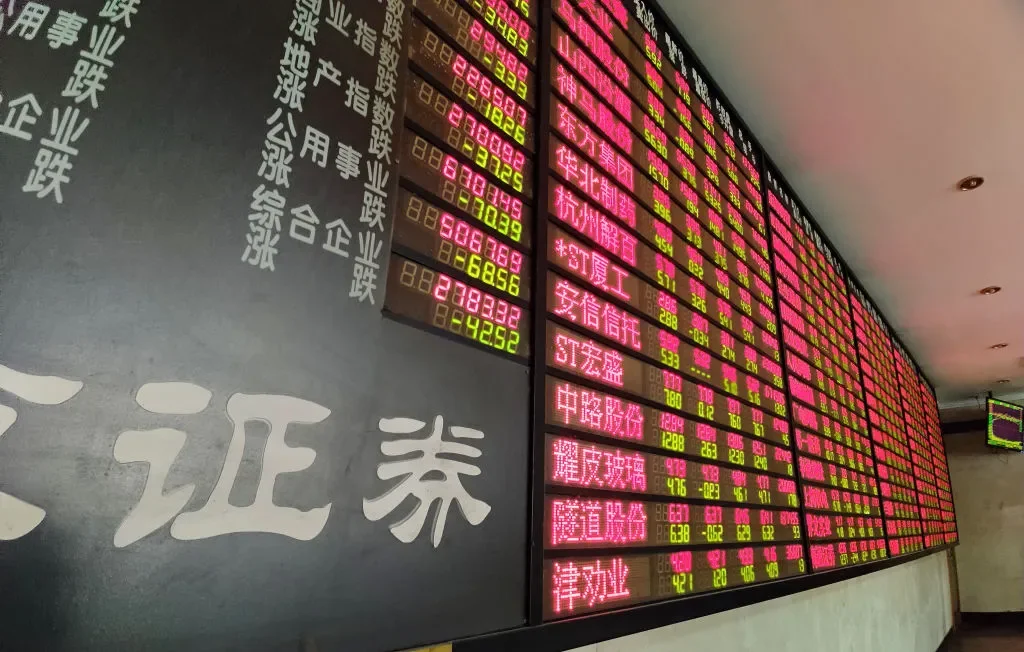 Exercícios chineses em cinco áreas exigem atenção da navegação mercante