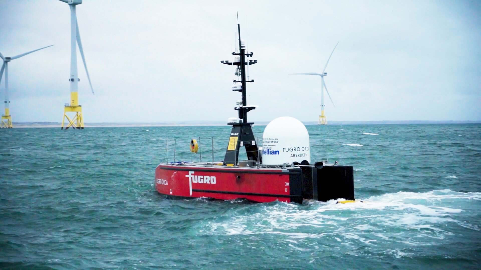 O barco sem tripulação que inspecionou estruturas offshore por 330 dias